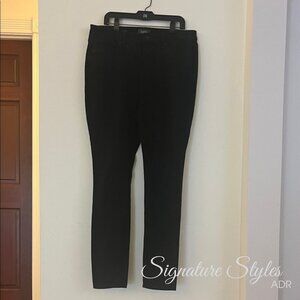 NYDJ Ami Skinny Lift x Tuck Jeans – Black, Size 10